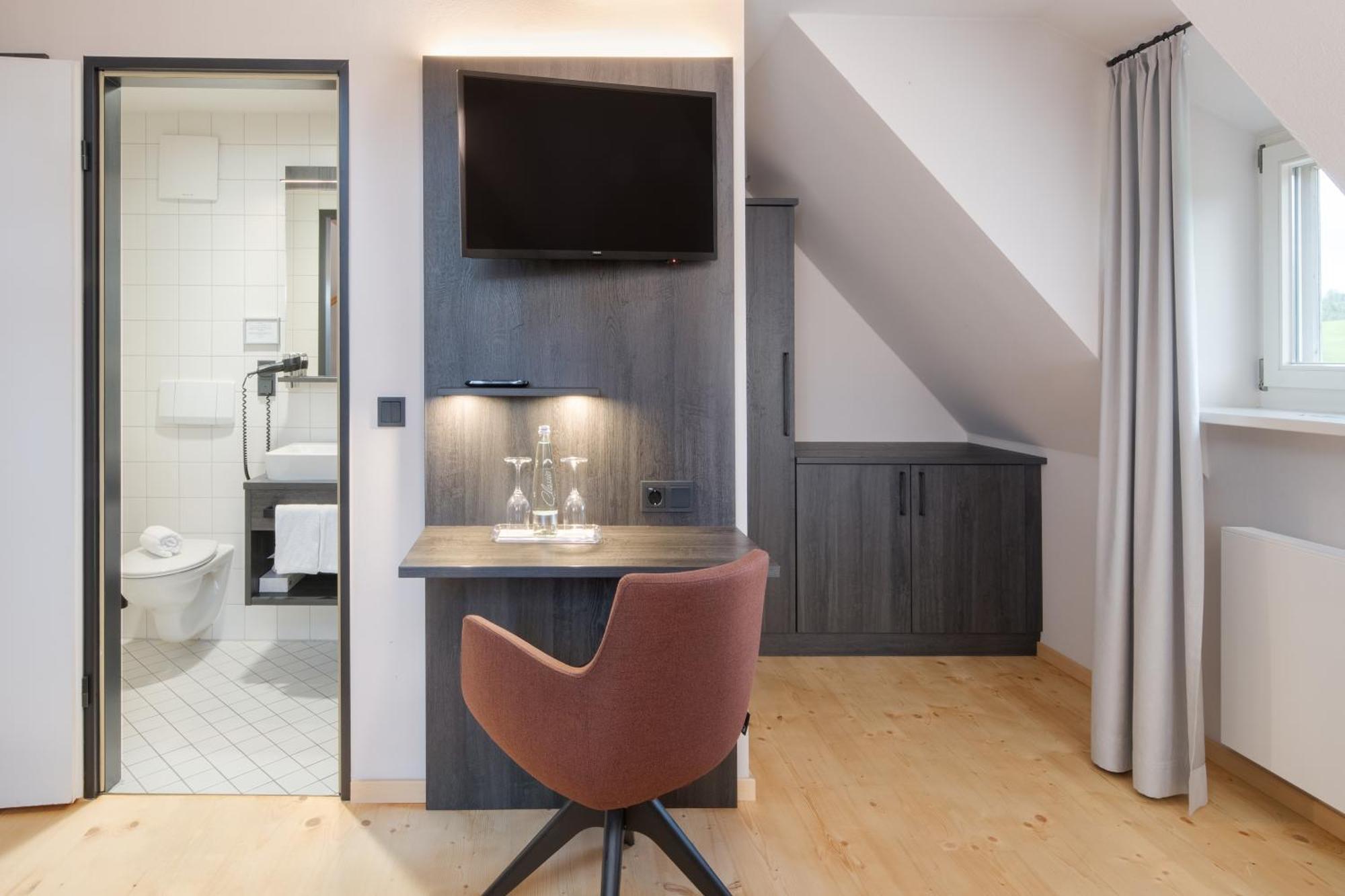 Hotel Aiterbach Am Chiemsee 림스팅 외부 사진