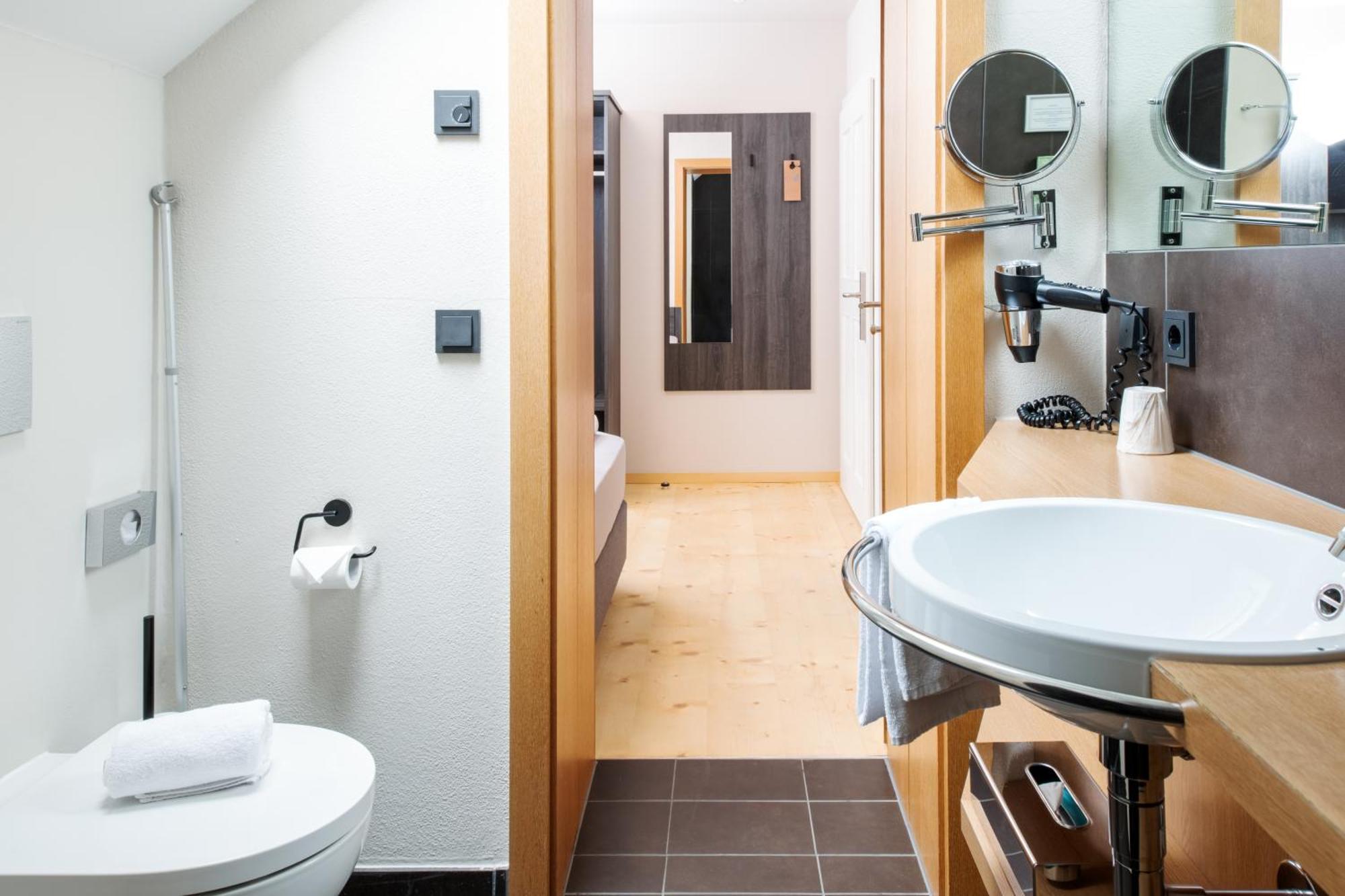 Hotel Aiterbach Am Chiemsee 림스팅 외부 사진